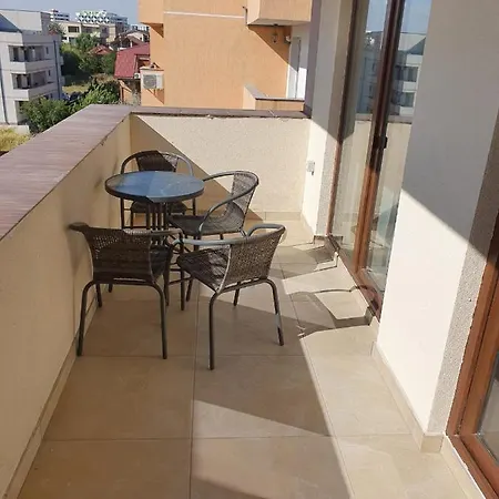 Apartament cu 3 camere * Năvodari