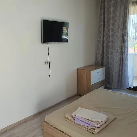 Apartament cu 3 camere Apartament