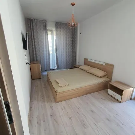 Apartament cu 3 camere