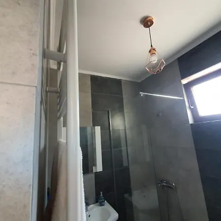 Apartament cu 3 camere Apartament